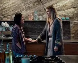 《深居叵测》：当秘密被掩盖，人心比鬼更可怕的悬疑惊悚大戏！还有香港喜剧元素？简直无法想象！